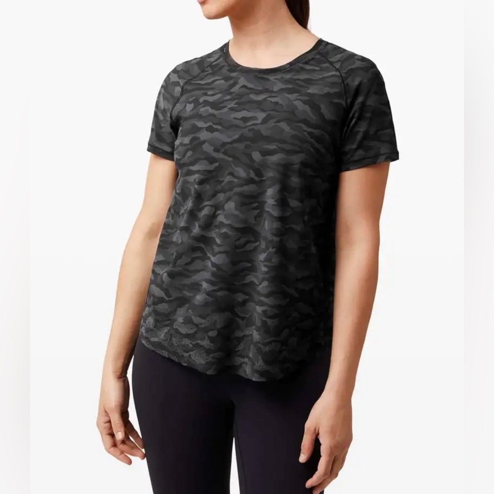 Lululemon Quick Pace Short Sleeve Top Size 8